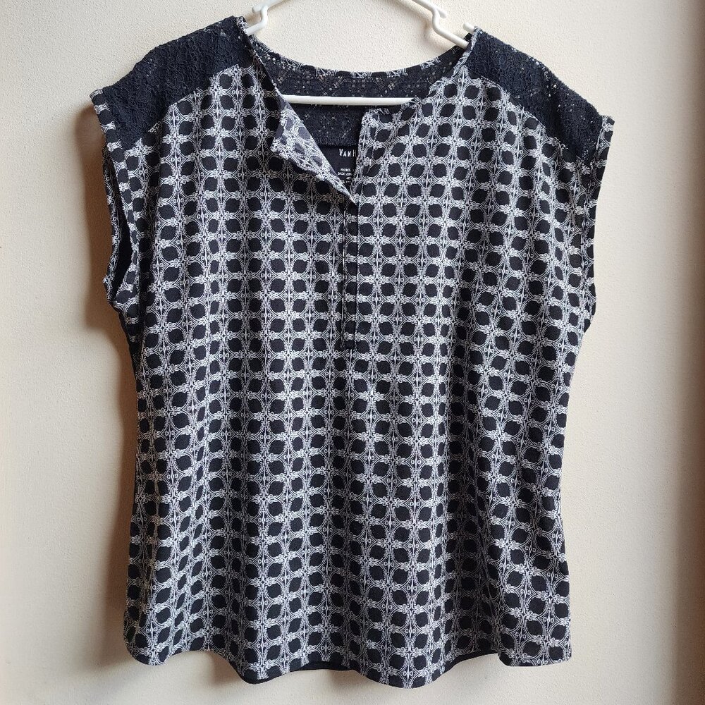Van Heusen Black/White Print Cap Sleeve Blouse Size Large